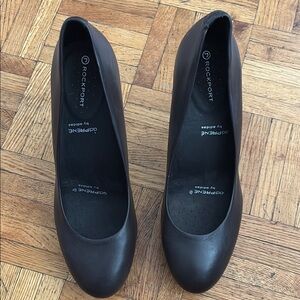 Rockport Brown Heels Classic Design